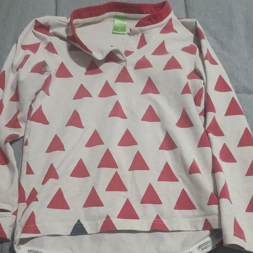 Peekaboo beans thumb hole long sleeve shirt size 6